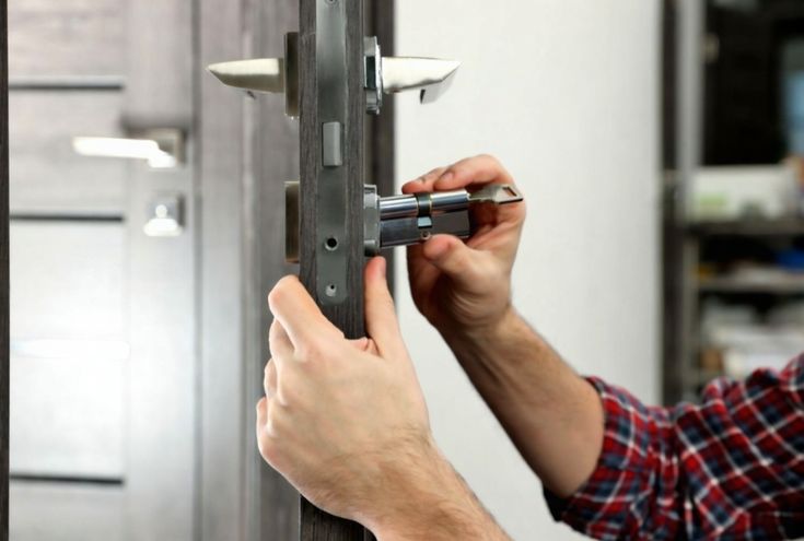 Emergency Locksmith Chestnut Hill, MA 02467: Your Complete Guide to Fast, Reliable Help