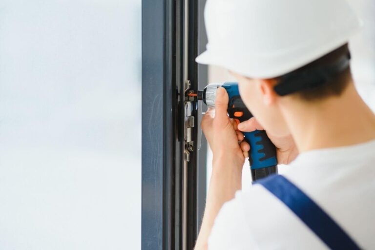 Emergency Locksmith Cambridge, MA: Understanding Response Times, Costs & What Affects Them